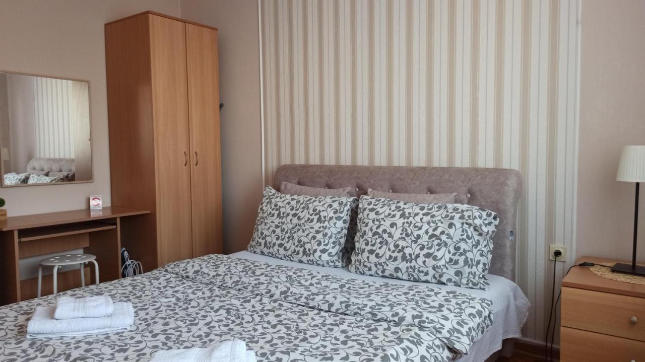 Community Park Apartment Ni Exteriör bild